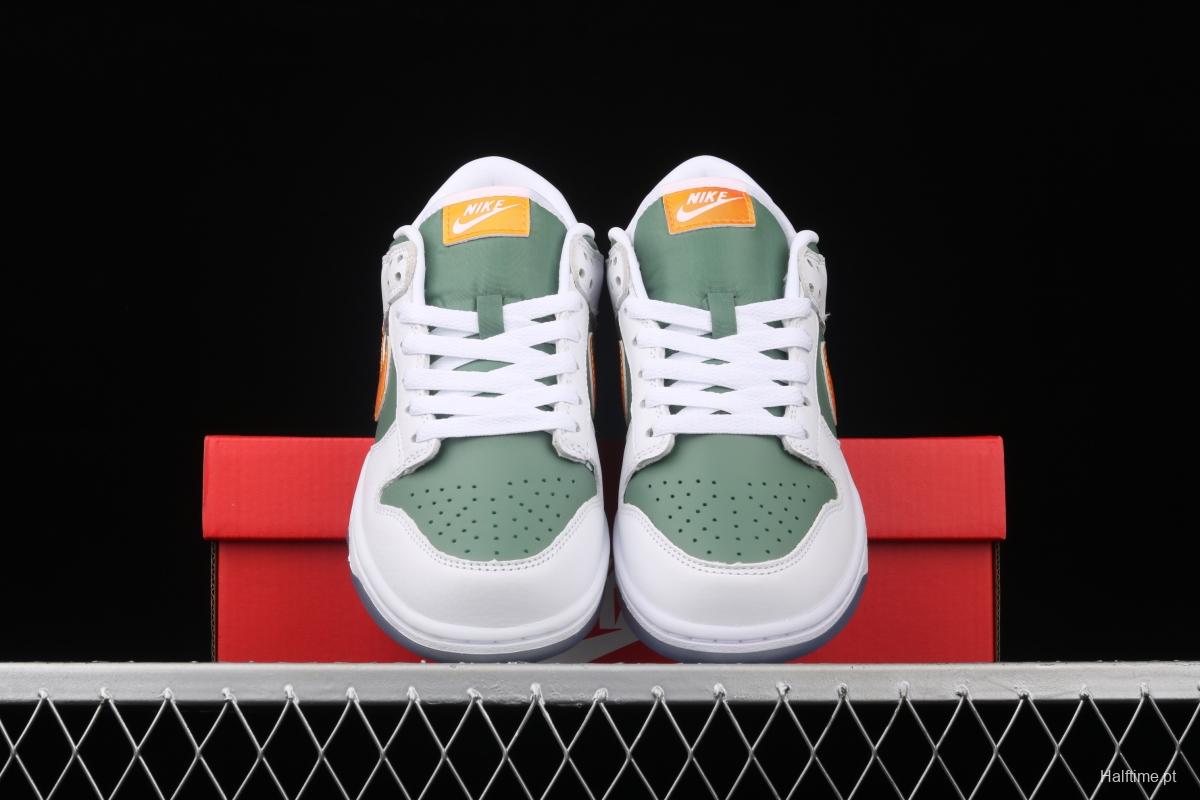 NIKE DUNK Low NY vs NY New York street basketball co-name matching white, green and orange fashion leisure board shoes DN2489-300