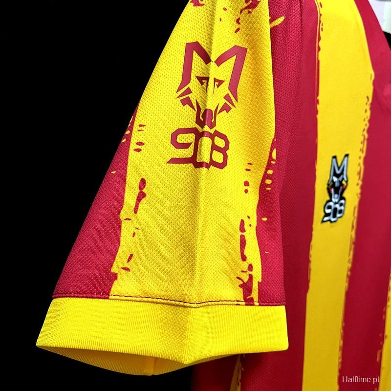 22/23 Lecce Home Soccer Jersey