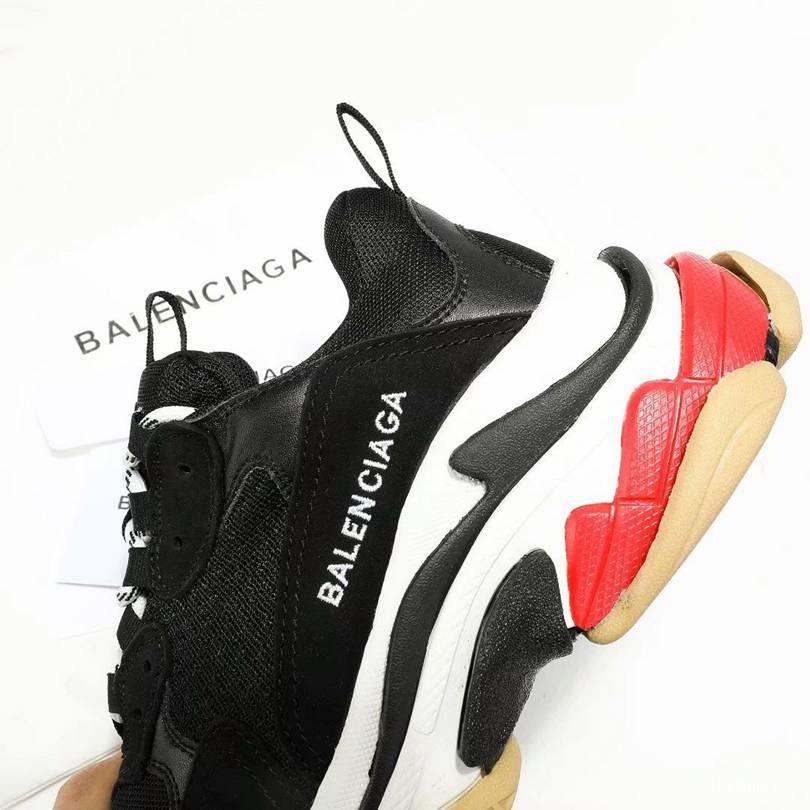 Men/Women Balenciaga Triple S Sneaker Black Item 6380400